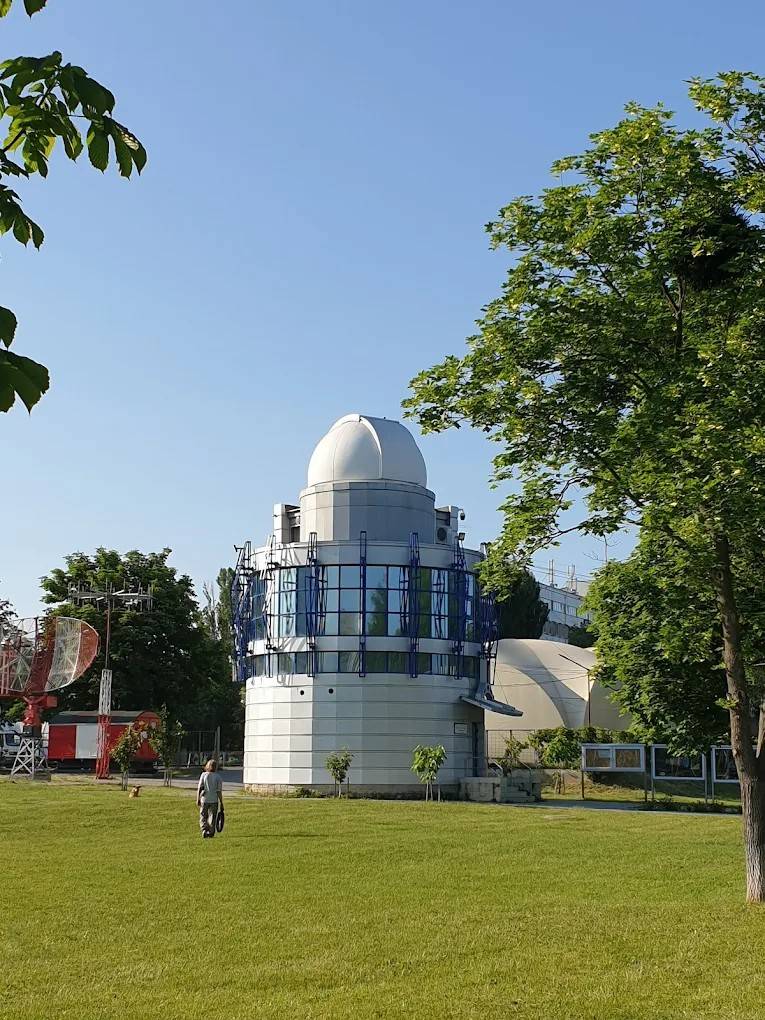 Observator Astronomic și Planetariu - Muzeu de istorie în Centru (foto 3)