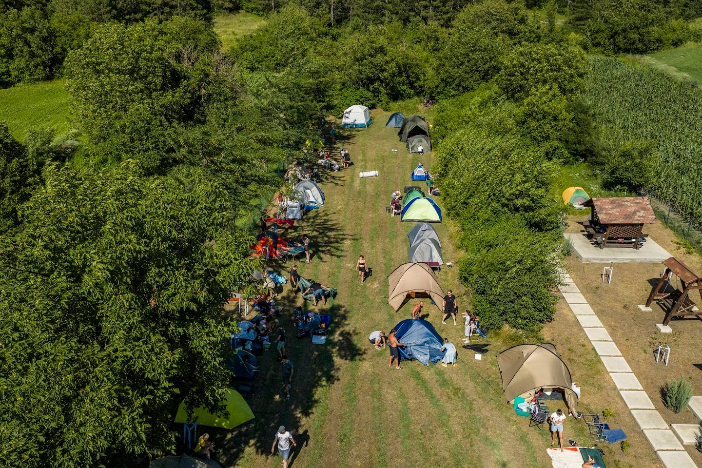 Campingul La Fetești - Camping în Fetești (foto 1)