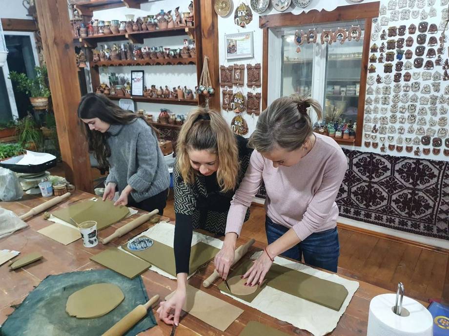 Atelierul Frații Scutelnic · Ceramica Scutelnic - Crafts workshop in Trușeni (photo 11)