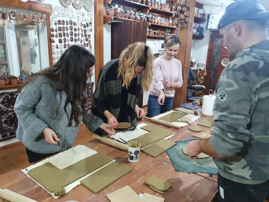 Atelierul Frații Scutelnic · Ceramica Scutelnic - Crafts workshop in Trușeni (photo 10)
