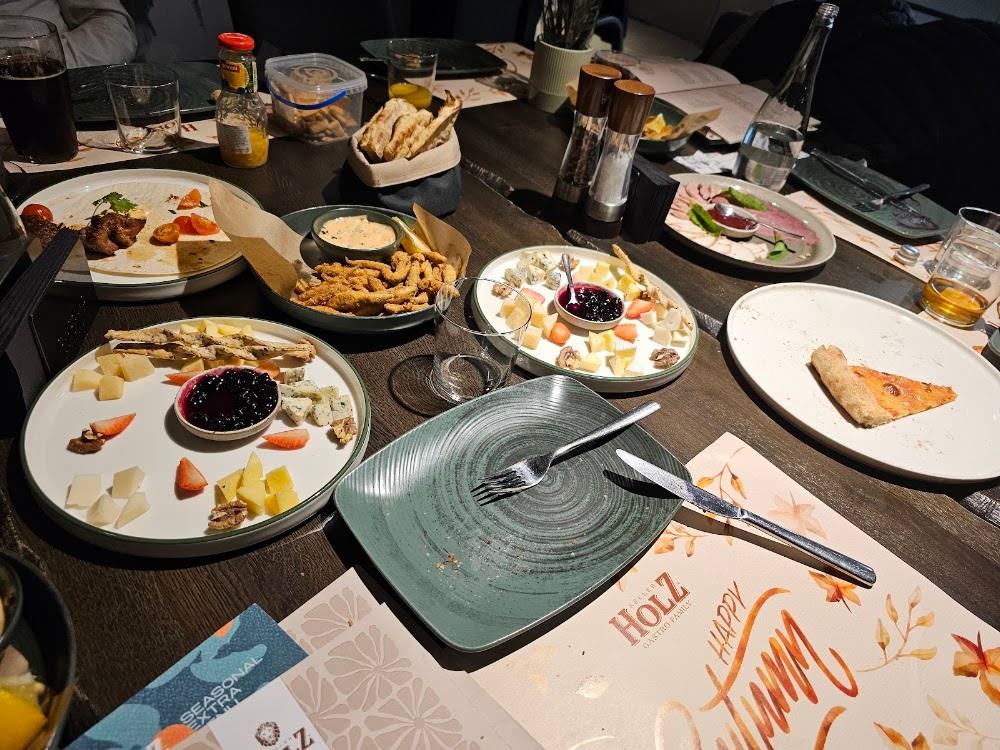 Keller Holz Gastro Family - Modern / Gastrobar in Râșcani (photo 2)