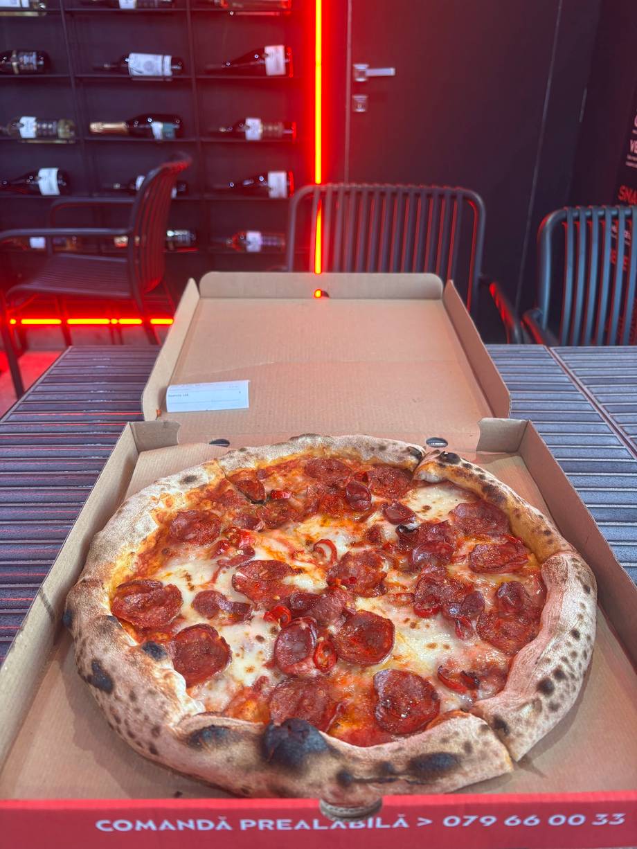 il rosso food truck - Шаурма и стритфуд, Colonița (фото 8)