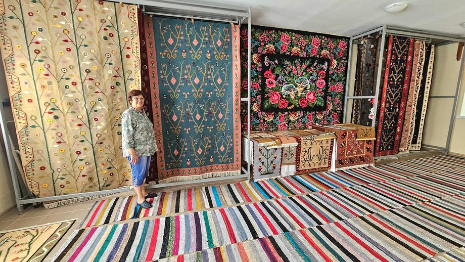 Craft Complex "Arta Rustică" - Țesut tradițional în Clișova Nouă (foto 3)