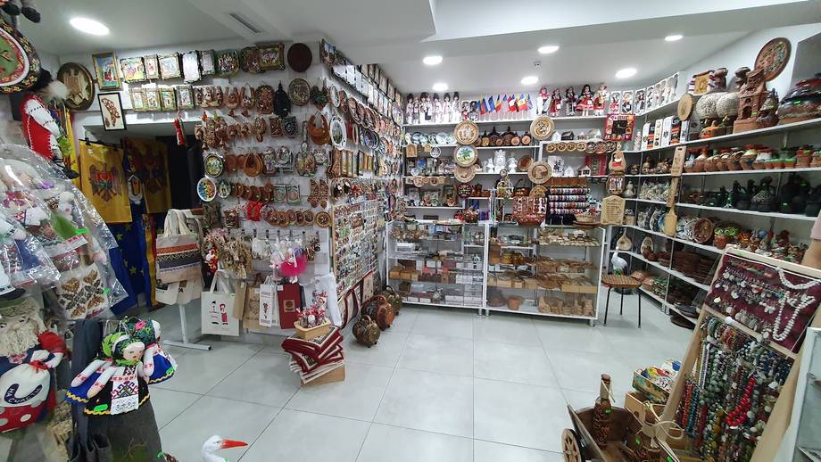 Souvenirs Folk & Art - Magazin produse locale în Centru (foto 4)
