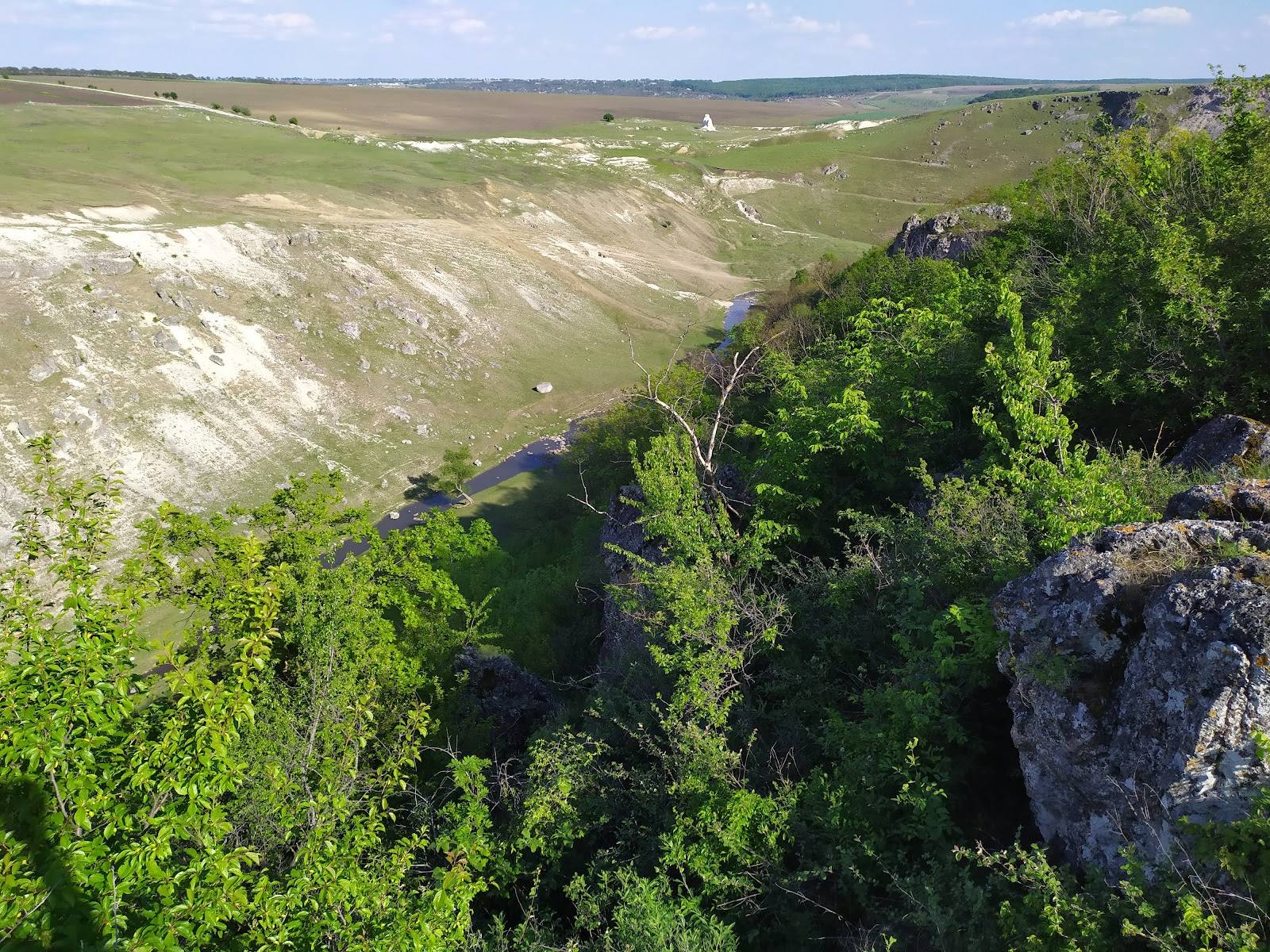 Rezervația Peisagistică „La Castel" - Rezervație naturală în Cobani (foto 3)