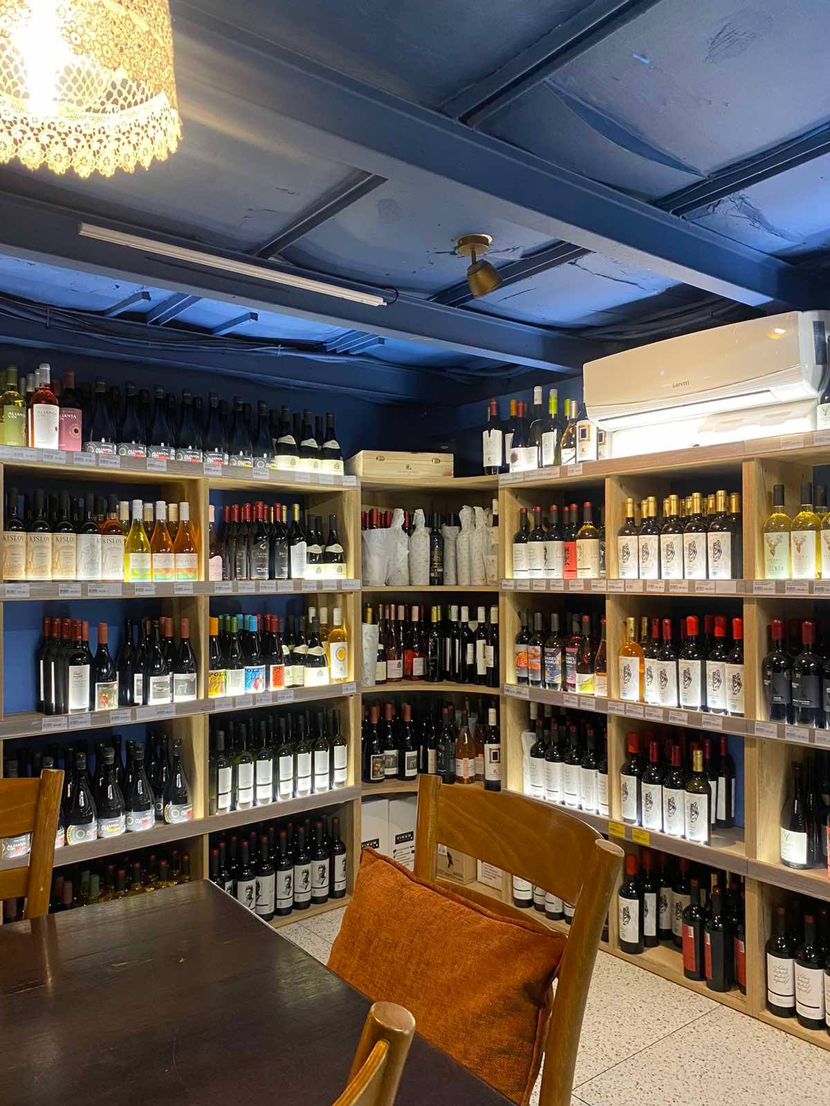 Pianyi Ugol - Wine bar in Centru (photo 2)