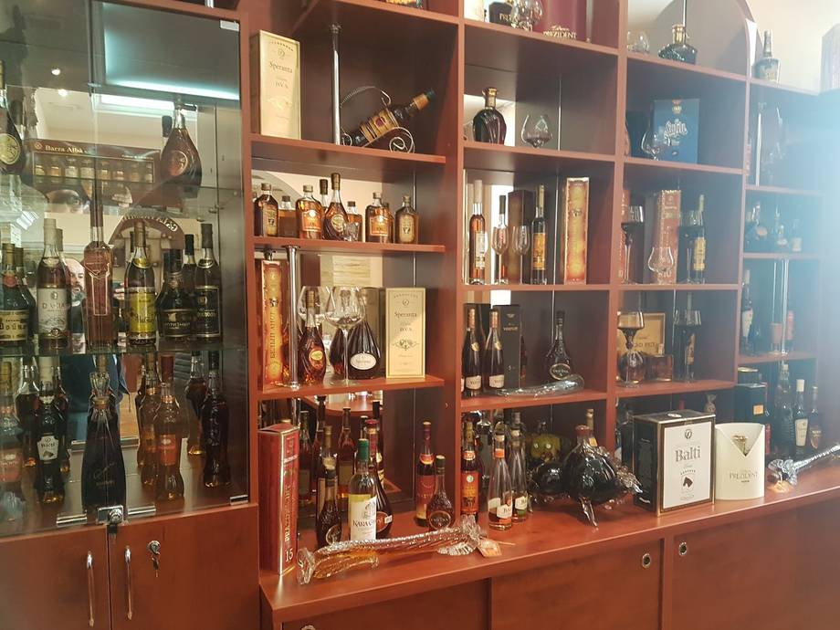 Barza Albă Winery - Crame mari · Cricova, Mileștii Mici în Centru (foto 6)