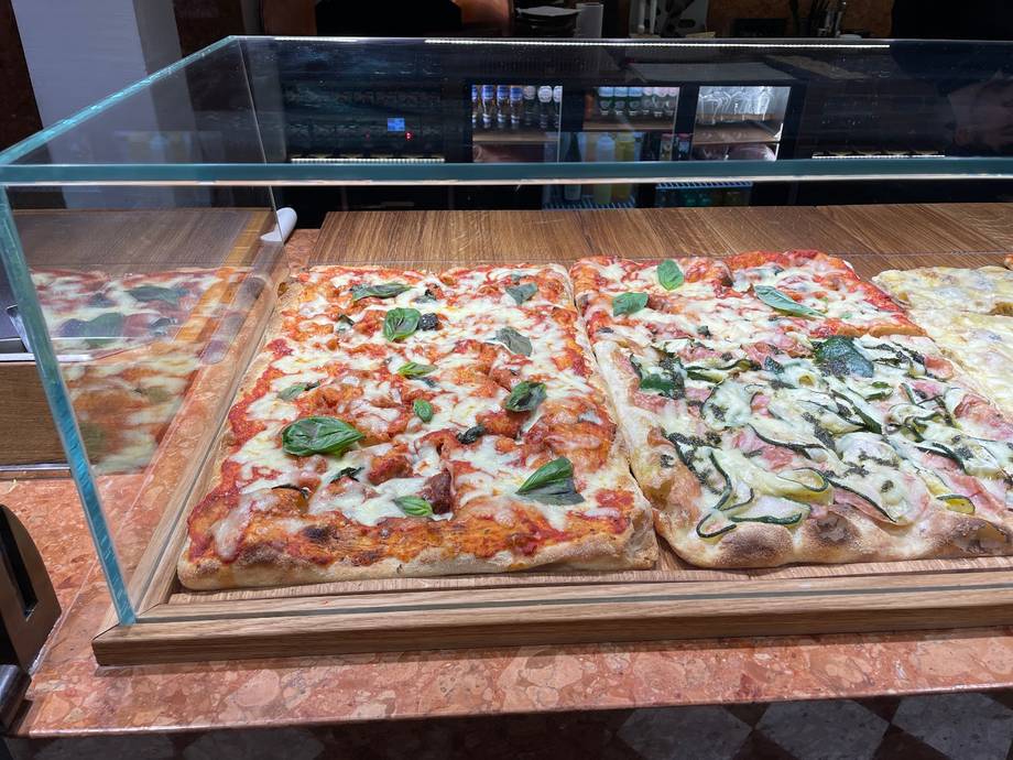 The Old Street · Panini Bar - Italian in Centru (photo 7)
