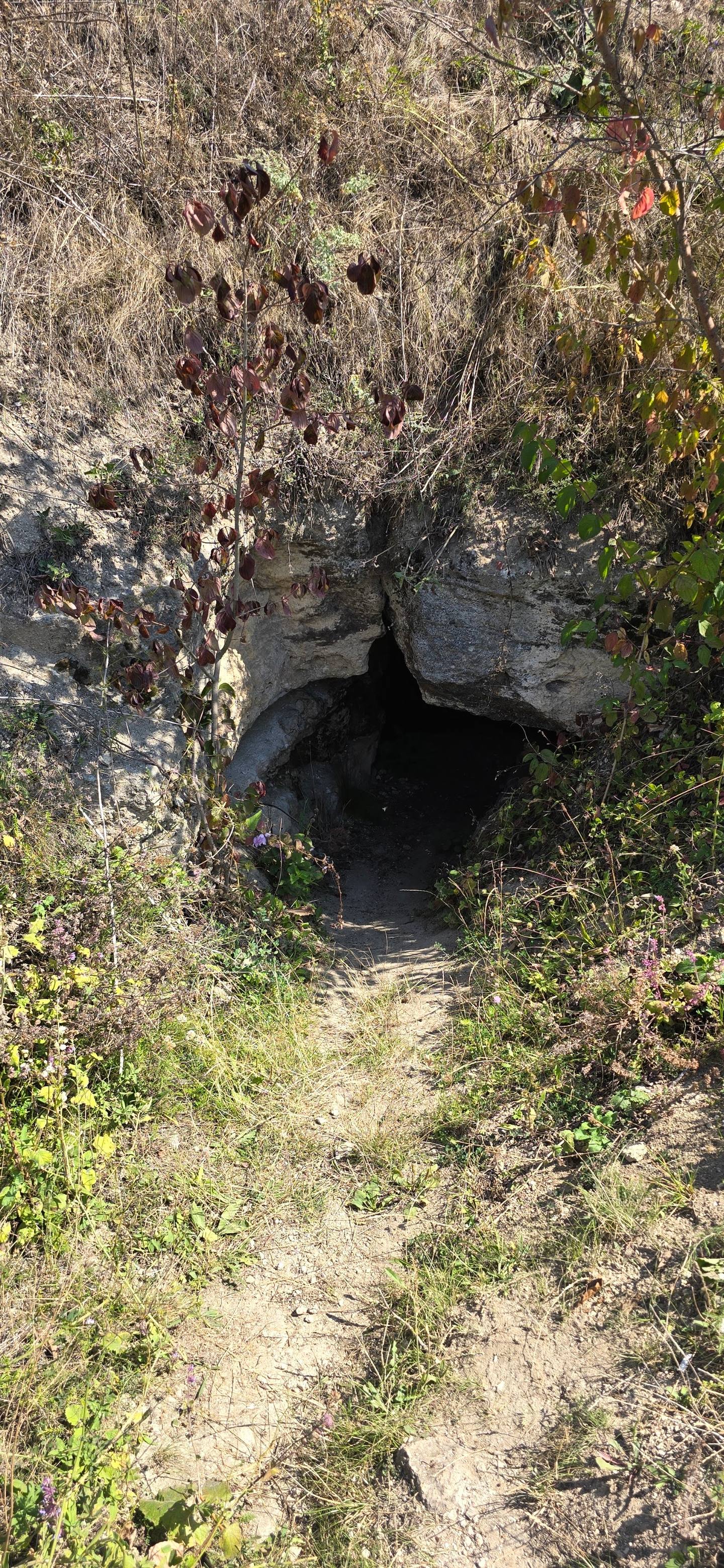 The Cave of Deads - Rezervație naturală în Rudi (foto 1)