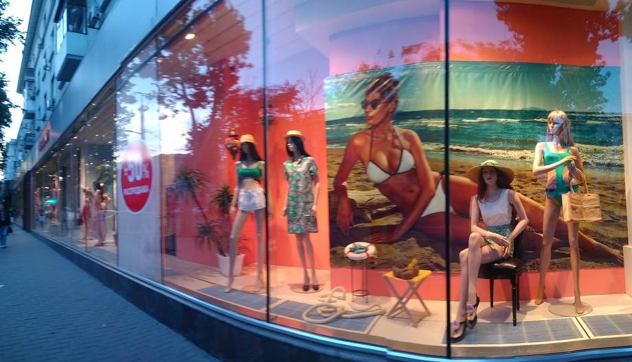 Vernisaj - Concept store / design în Centru (foto 3)