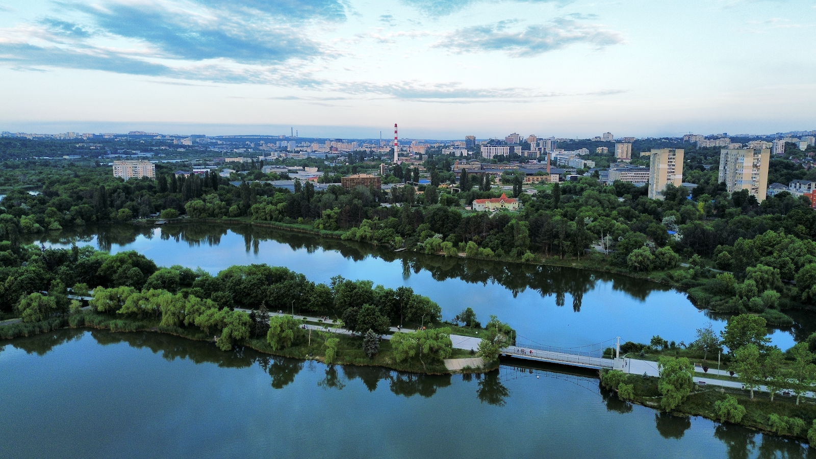 La Izvor Park - Парки, Buiucani (фото 3)