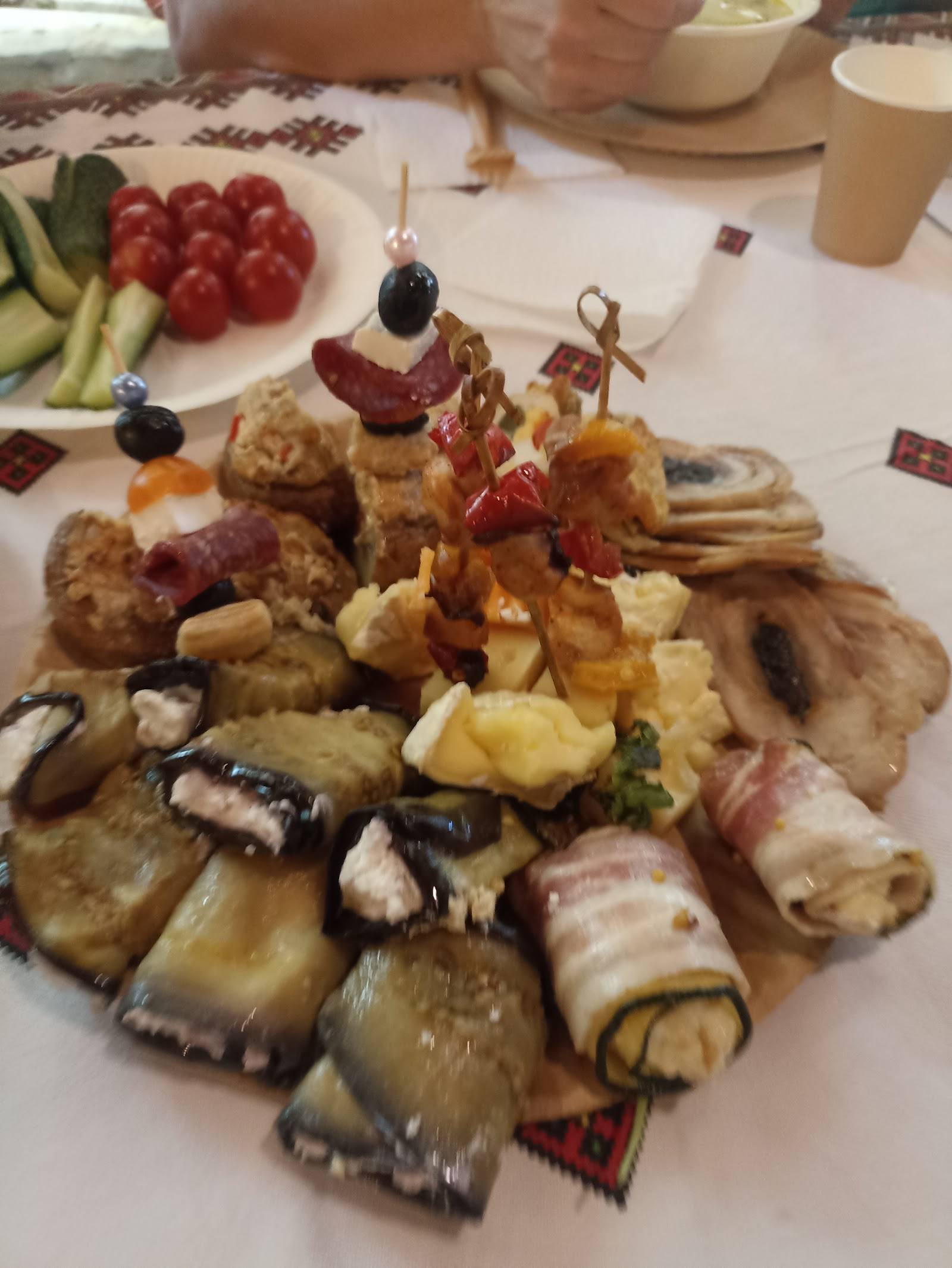 La Bunica - Bucătărie moldovenească în Danceni (foto 2)