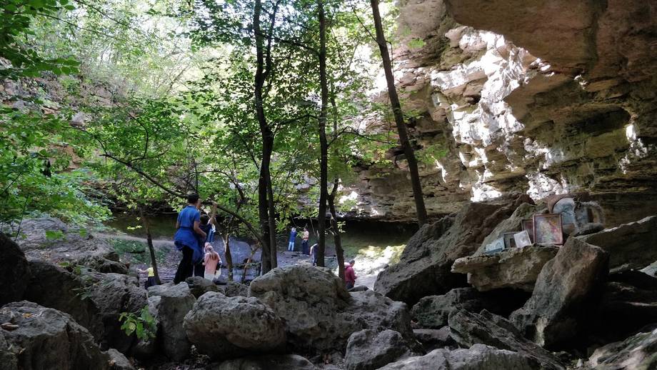 Saharna Waterfall - Hiking trails in Rezina (photo 4)