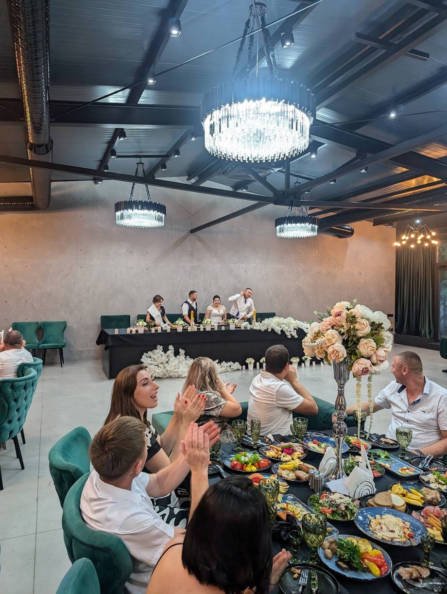 Breeze Event Place - Săli de evenimente în Bălțata (foto 4)