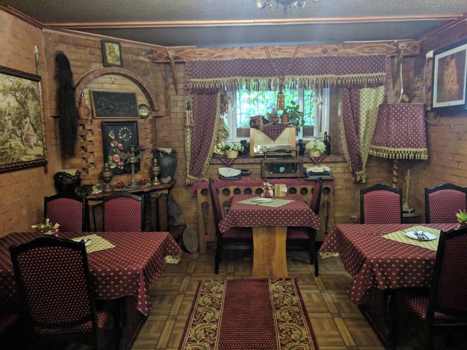 Crama Veche - Moldovan cuisine in Centru (photo 6)