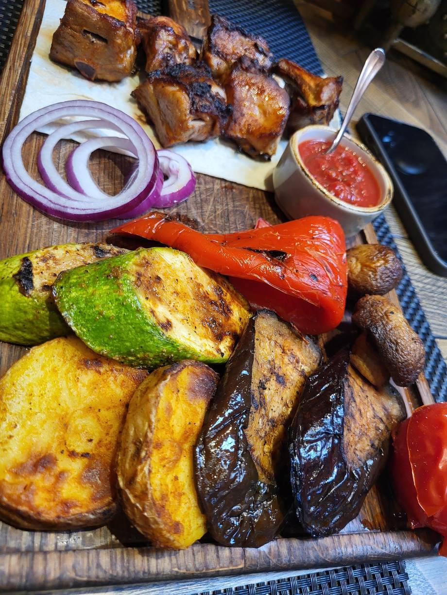 La Sarkis - Caucasian (Georgian/Armenian) in Centru (photo 6)