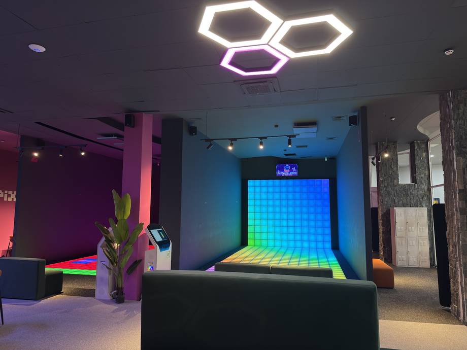 Hai Pixel - VR-аркада, Centru (фото 7)