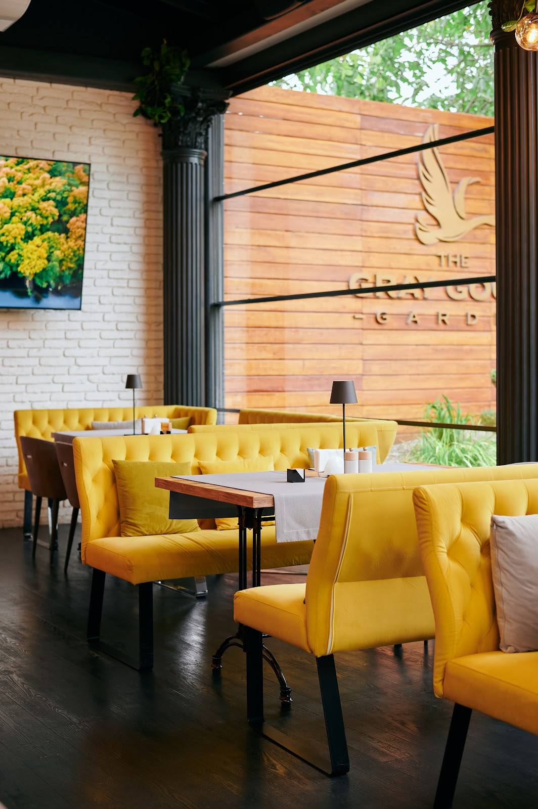The Gray Goose Garden - Modern / Gastrobar în Buiucani (foto 1)