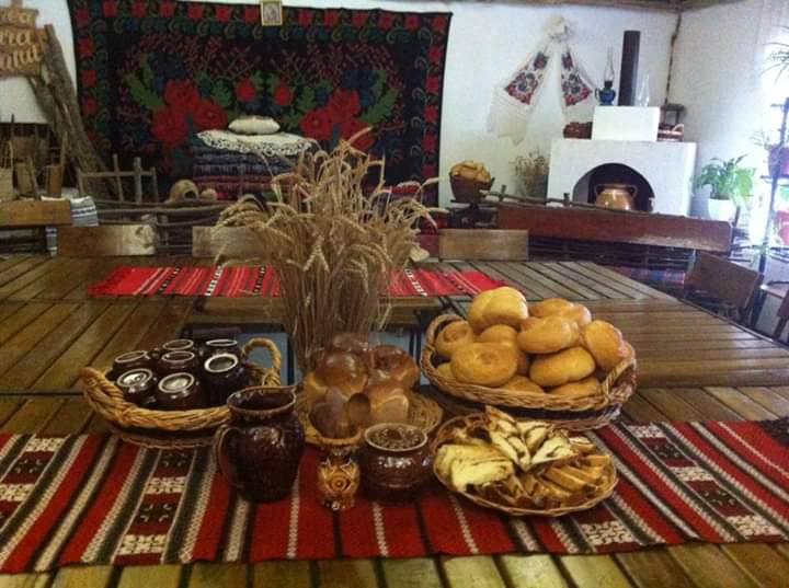 Muzeul Pâinii Văleni · Bread Museum - Muzeu etnografic în Văleni (foto 3)