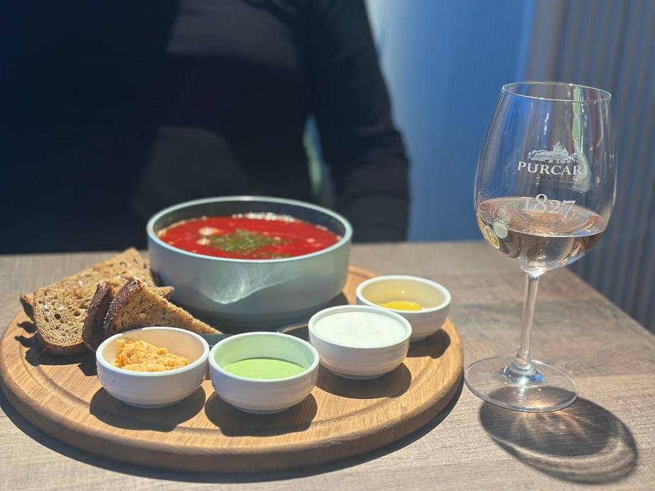 La Faleza - Moldovan cuisine in Soroca (photo 6)