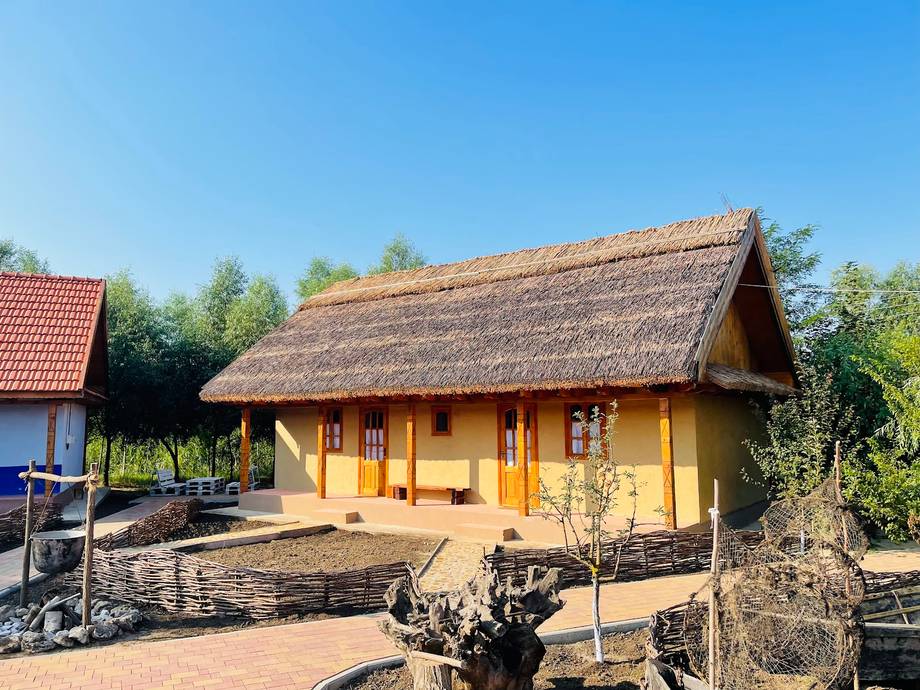 Eco-Village Valeni · Complex Văleni - Rural guesthouse in Văleni (photo 3)