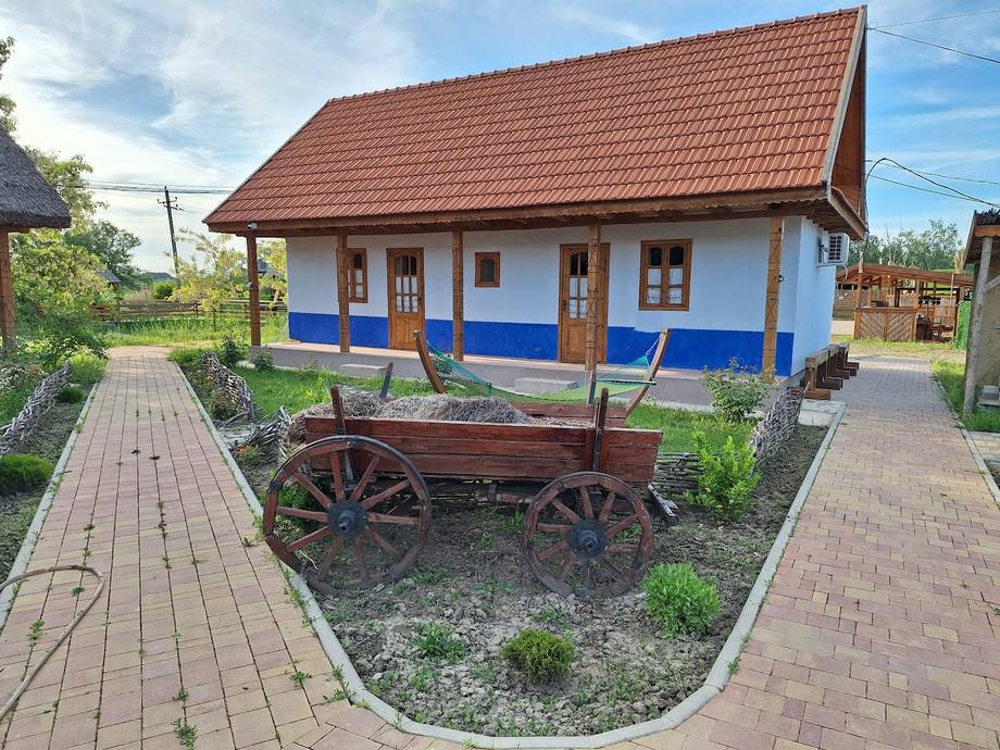 Eco-Village Valeni · Complex Văleni - Rural guesthouse in Văleni (photo 4)