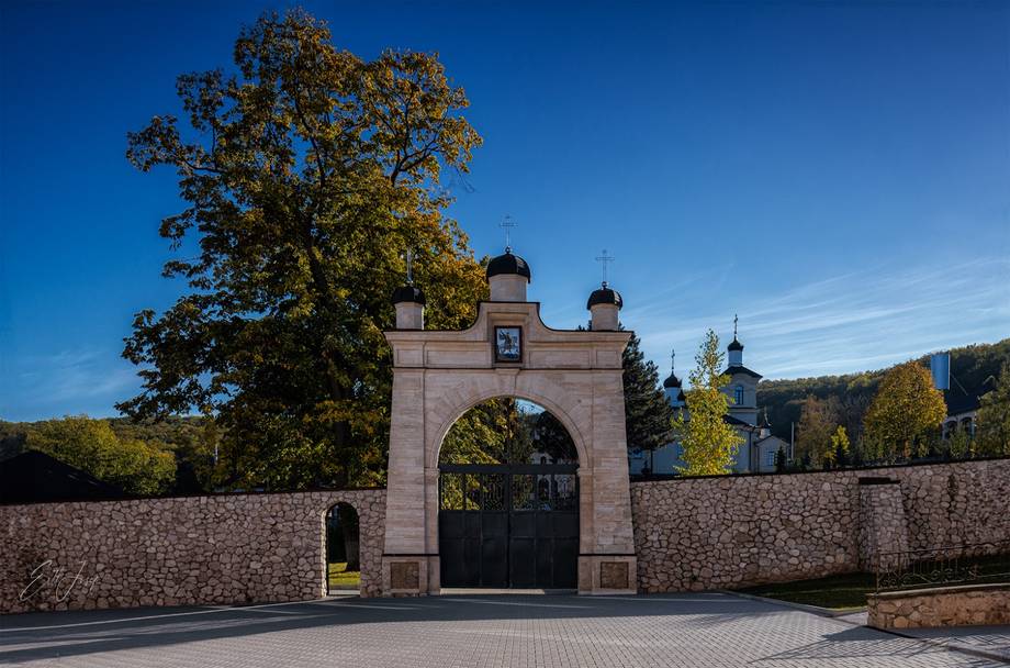 Mănăstirea Sfântul Gheorghe · Suruceni - Active monasteries in Suruceni (photo 4)