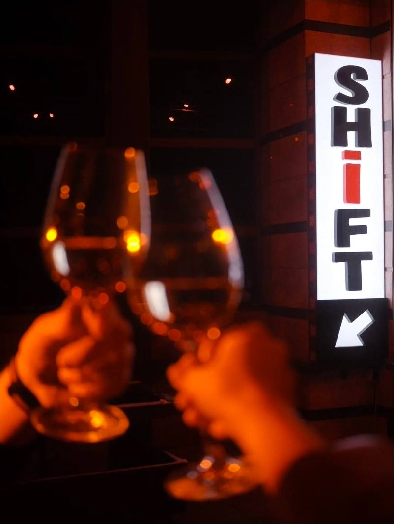 SHIFT bar - Коктейль-бар, Centru (фото 3)