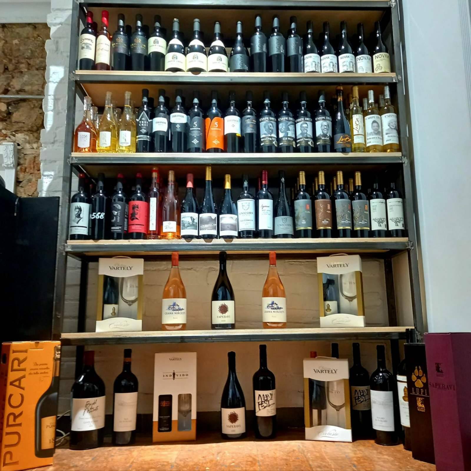 Plincuvin Wine Shop - Wine bar in Centru (photo 2)