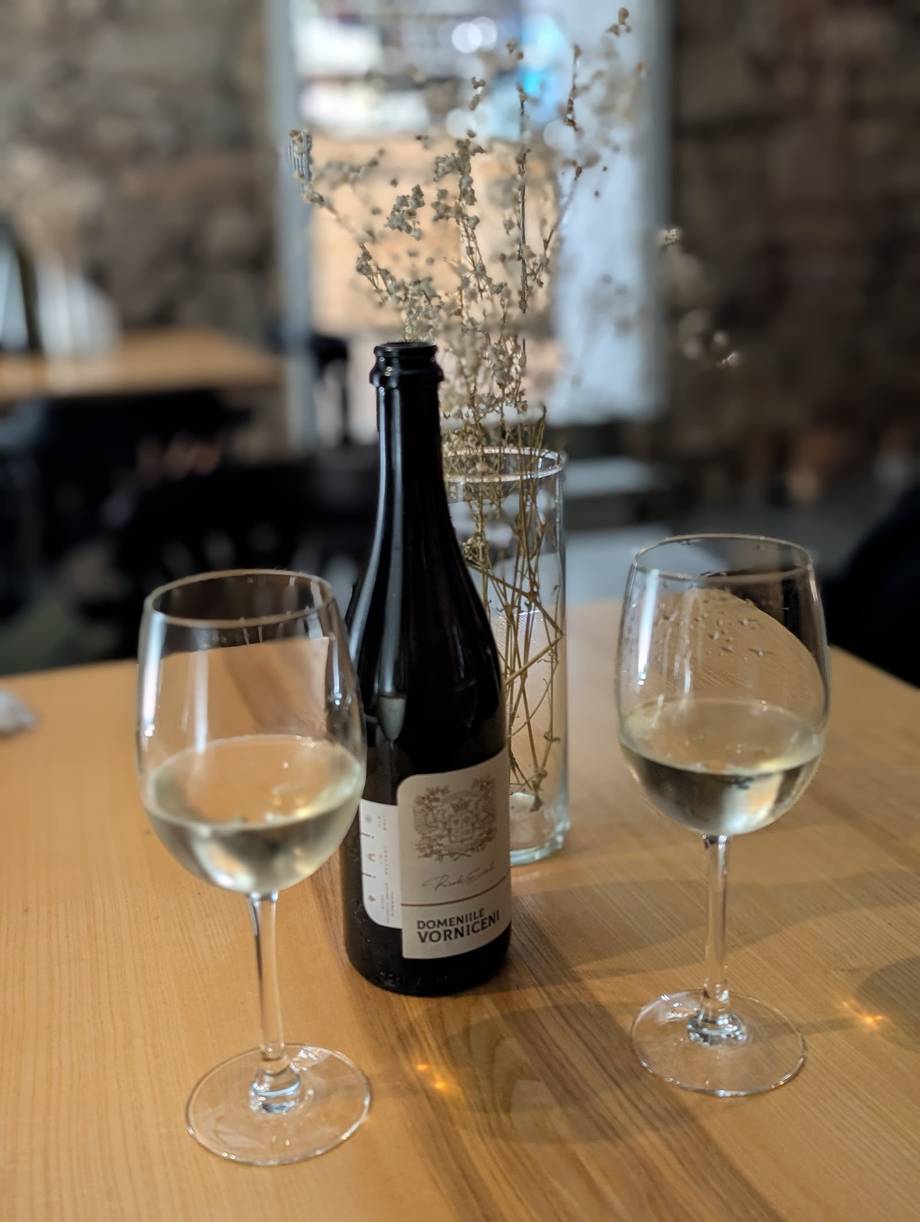 Plincuvin Wine Shop - Wine bar în Centru (foto 6)