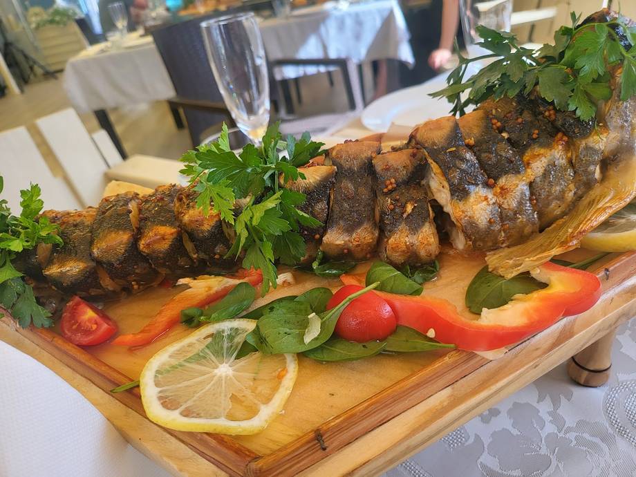 White Nights Grill Terrace - Moldovan cuisine in Bălți (photo 5)