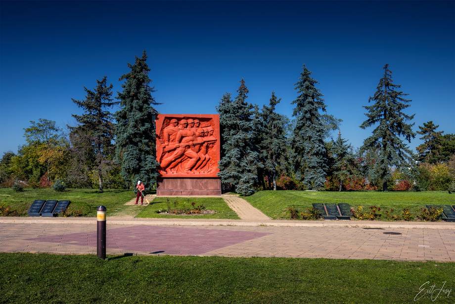 Complexul Memorial Eternitate - Monuments in Centru (photo 5)
