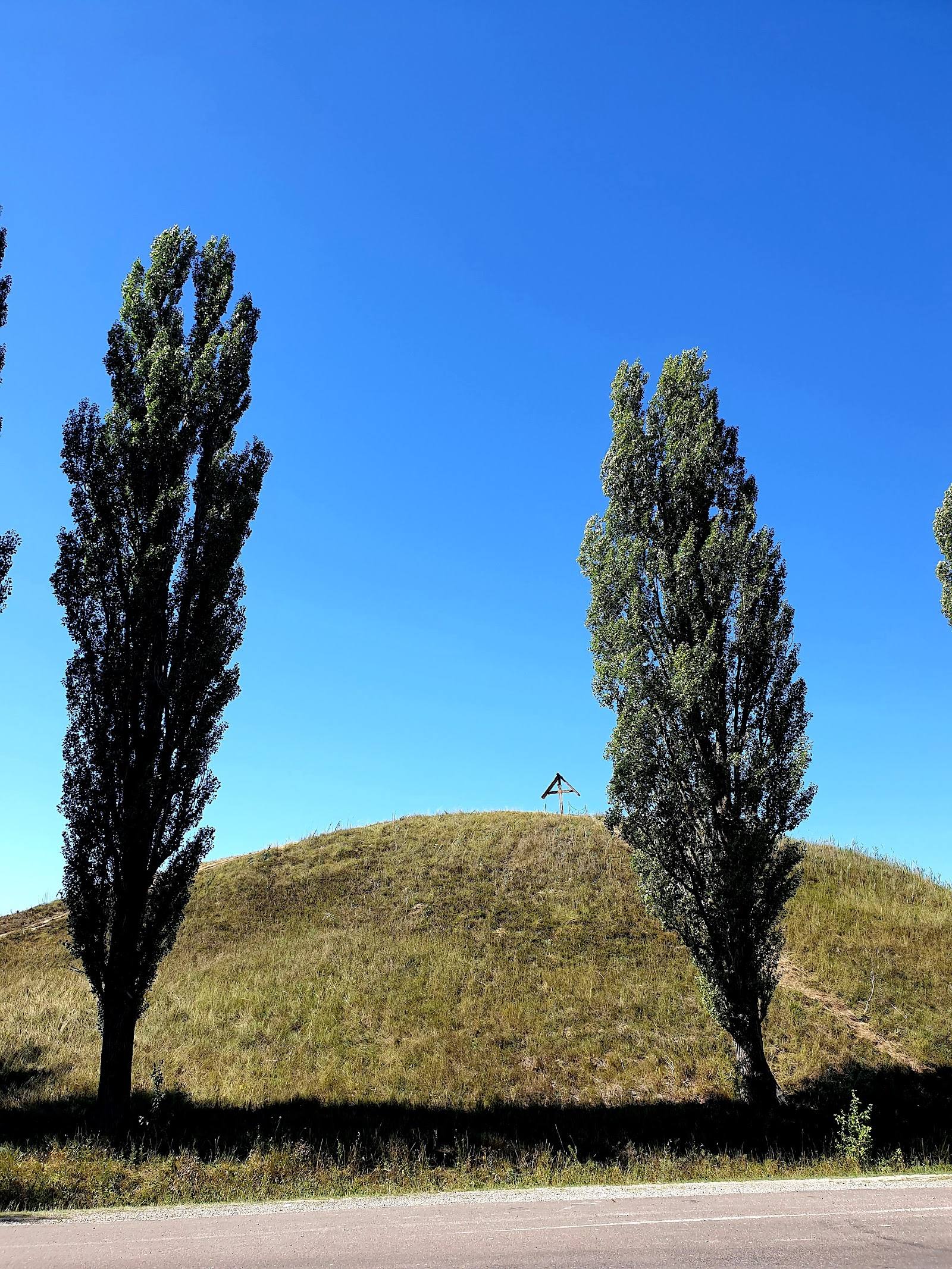 Suta de Movile - Punct panoramic în Avrămeni (foto 2)