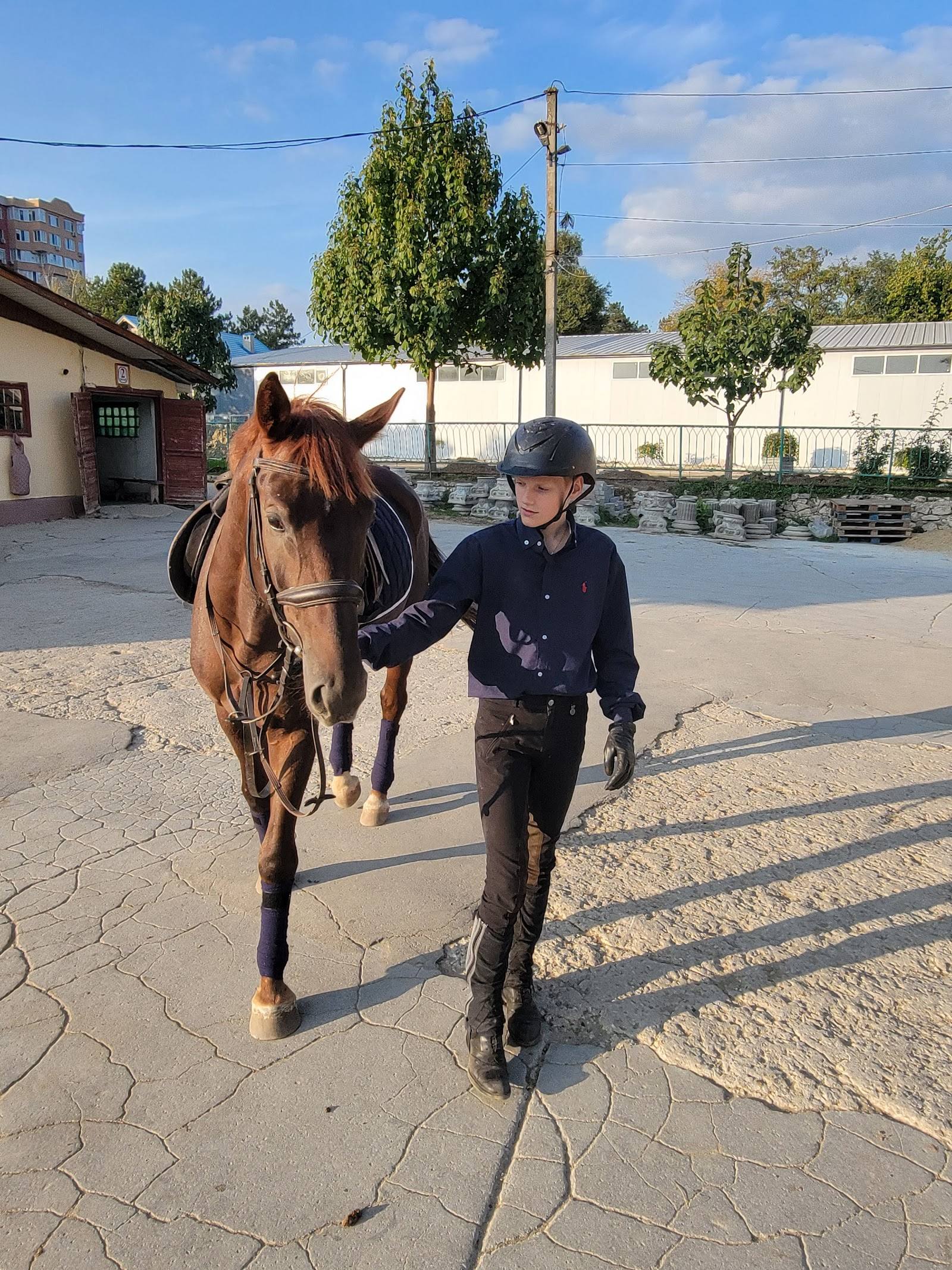 Horse School - Horse riding in Râșcani (photo 2)