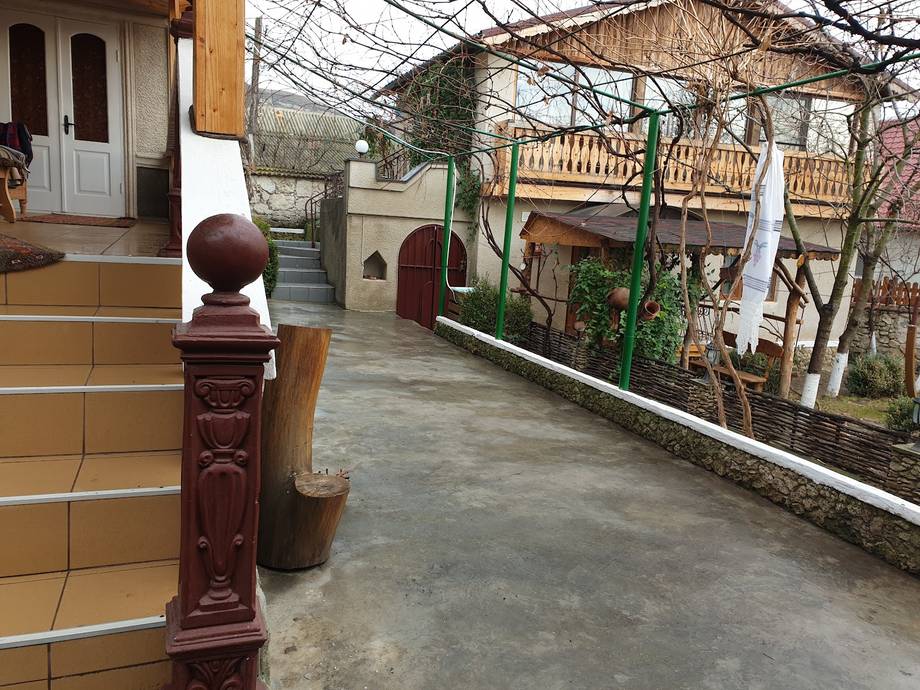 Casa de sub Stâncă - Rural guesthouse in Trebujeni (photo 3)