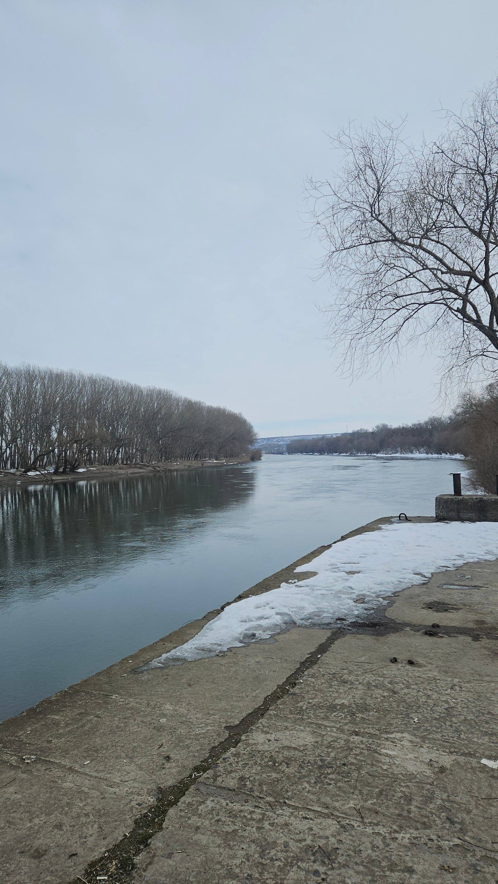 Cruzești Bridge View - Punct panoramic în Cruzești (foto 2)