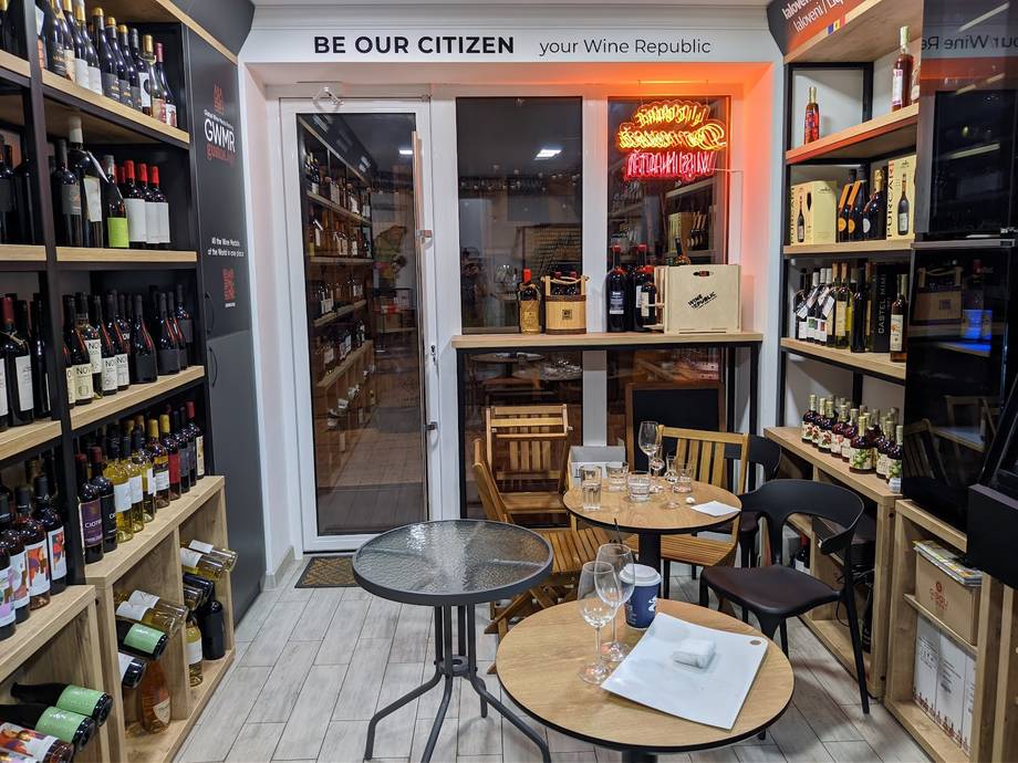 Wine Republic · Șciusev - Wine bar în Centru (foto 5)