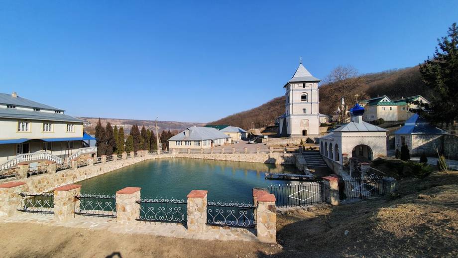Călărășeuca Monastery - Active monasteries in Ocnița (photo 6)