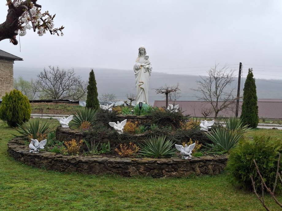 Mănăstirea Frumoasa - Active monasteries in Frumoasa (photo 4)