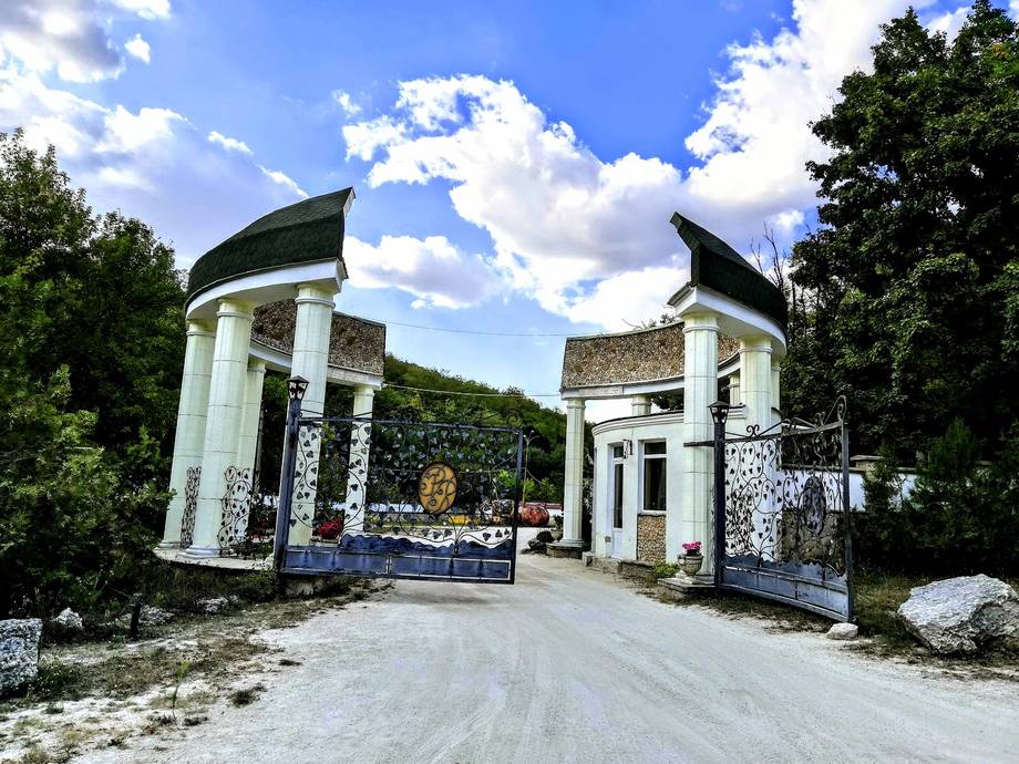 Branești Cellars - Classic wine cellars in Brănești (photo 6)