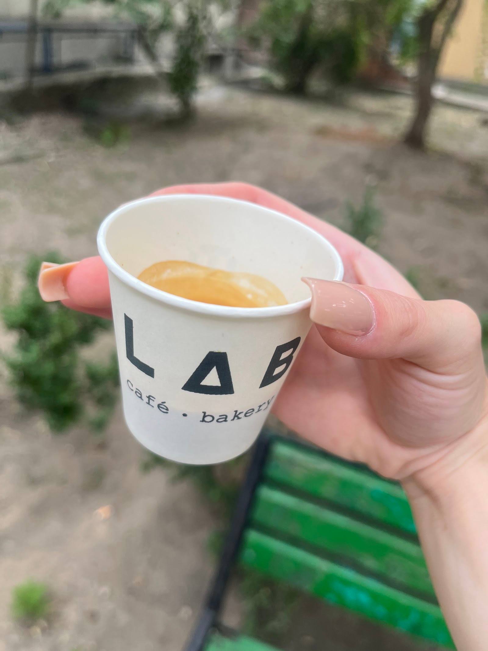 LAB Coffee + Bakery - Спешелти кофе, Telecentru (фото 3)
