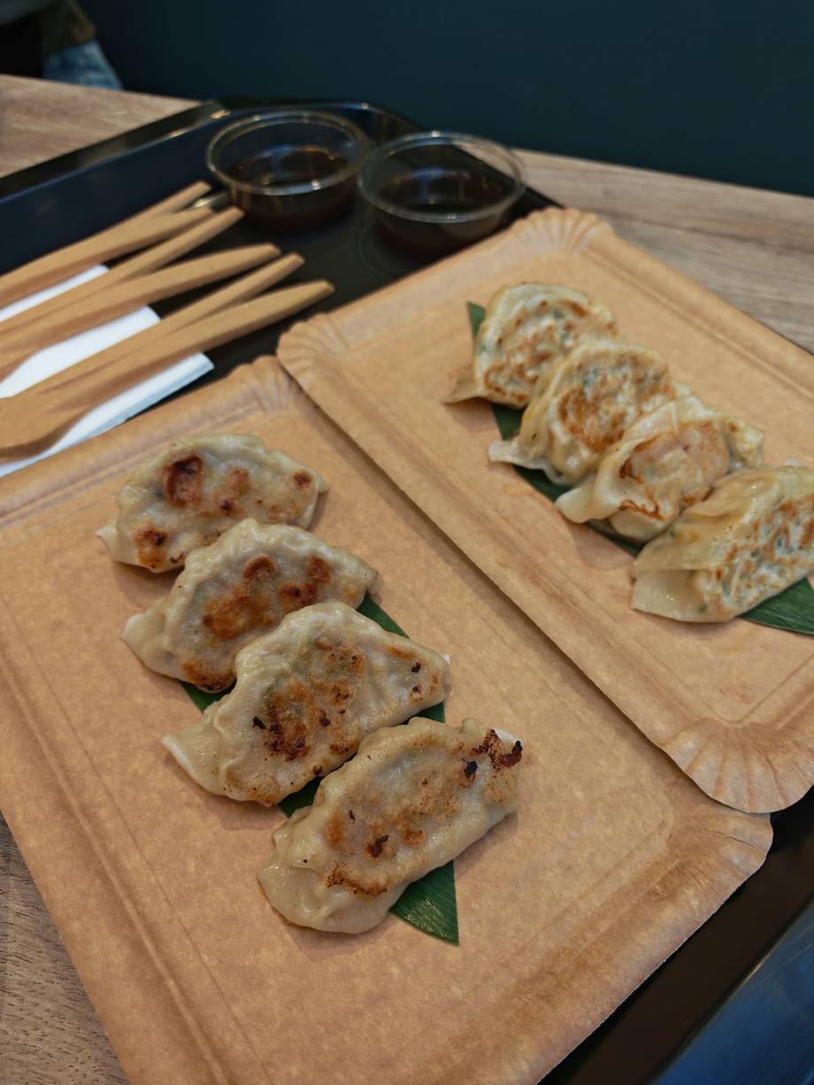 Sugoi Ramen & Burgers - Asian in Centru (photo 5)