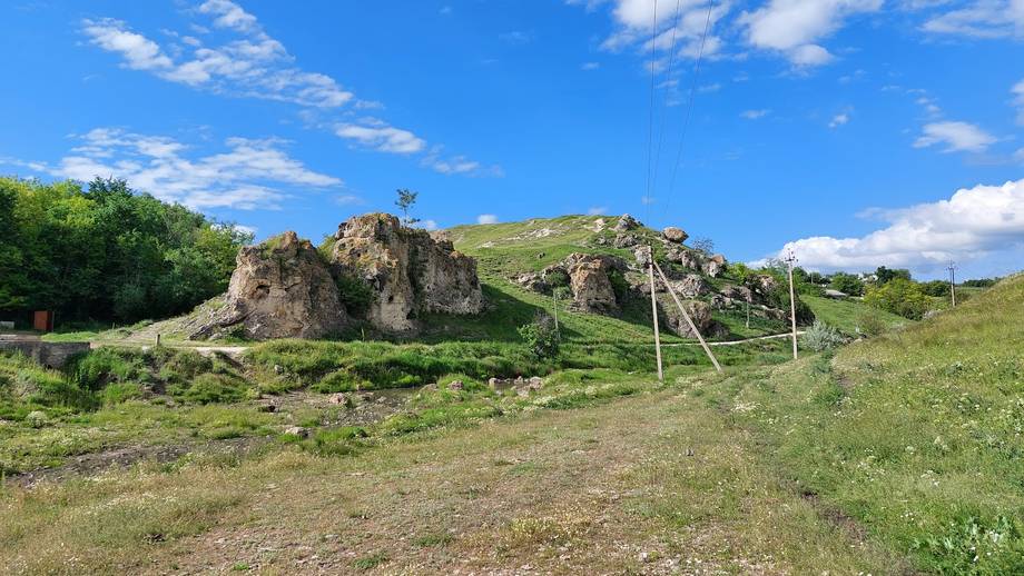 Stâncile Butești · Toltrele Prutului - Rezervație naturală în Butești (foto 6)