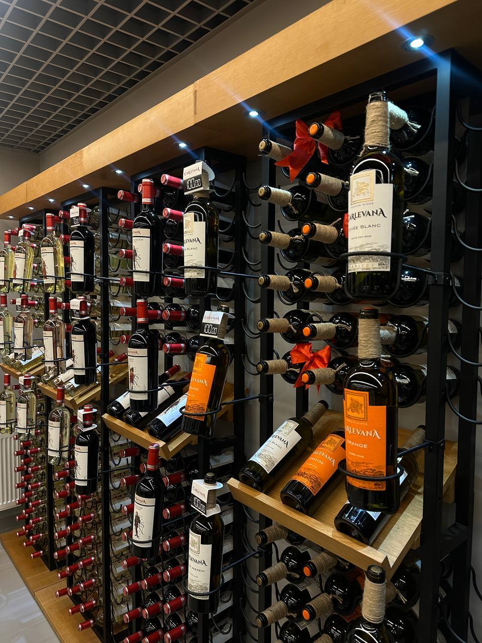 Carlevana Winery - Premium wine estates in Merenii Noi (photo 3)
