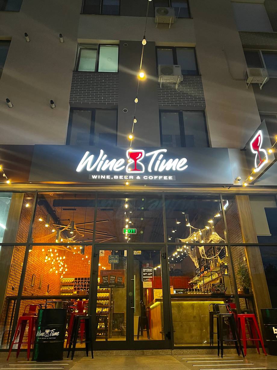 Wine Time Bar - Wine bar in Botanica (photo 4)