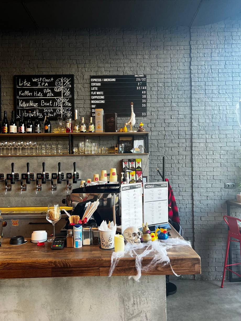 Wine Time Bar - Wine bar in Botanica (photo 6)