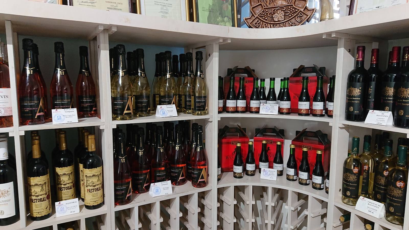 Vinoteca Basavin - Wine bar in Centru (photo 3)