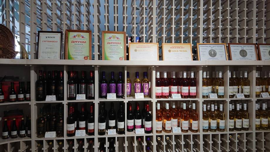 Vinoteca Basavin - Wine bar in Centru (photo 6)
