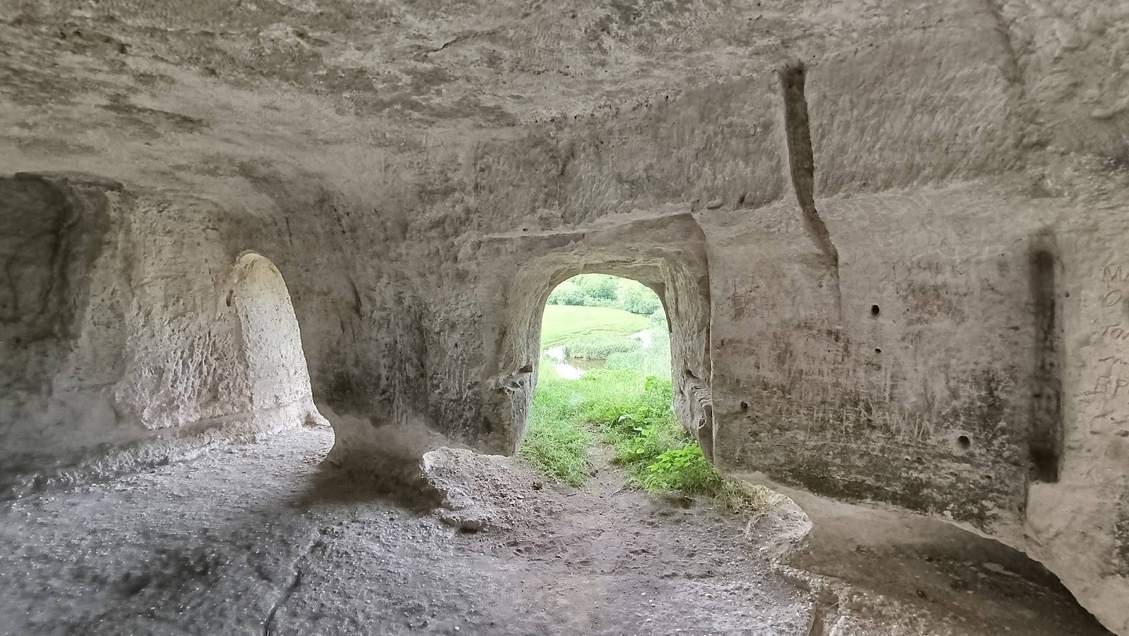 Schitul Pârcălabului Bosie - Cave monasteries in Butuceni (photo 3)