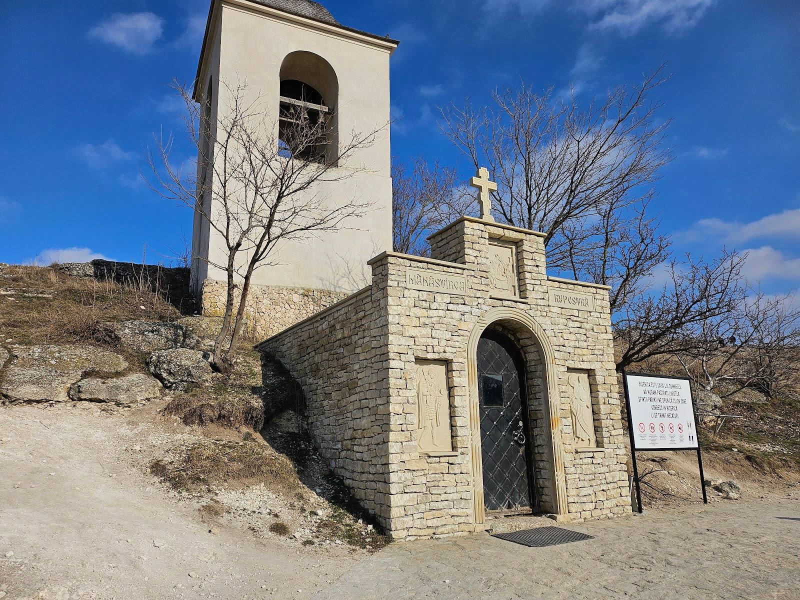 Mănăstirea Peșteră Butuceni - Cave monasteries in Butuceni (photo 3)